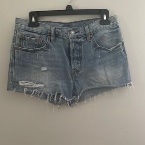 Levi denim shorts 501